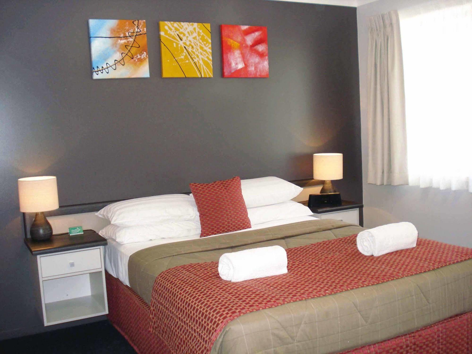 Oakey Motor Inn Екстер'єр фото